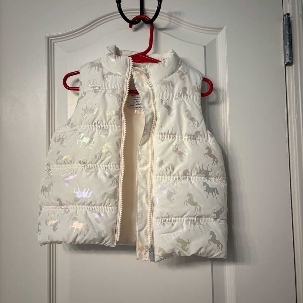 Baby GAP White Puffer Vest With Iridescent Details- 3years